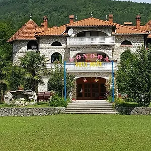 Sara Gostinjska kuća